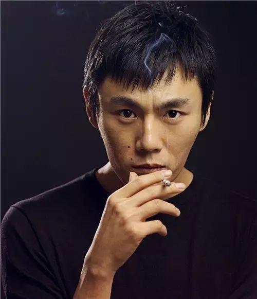 娛樂(lè)圈的吃瓜影帝一口氣看完,影帝一口氣吃盡瓜料，揭秘幕后真相