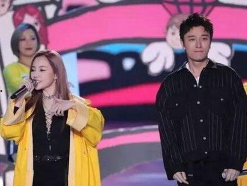 娛樂(lè)圈群眾吃瓜的圖片,揭秘明星幕后故事