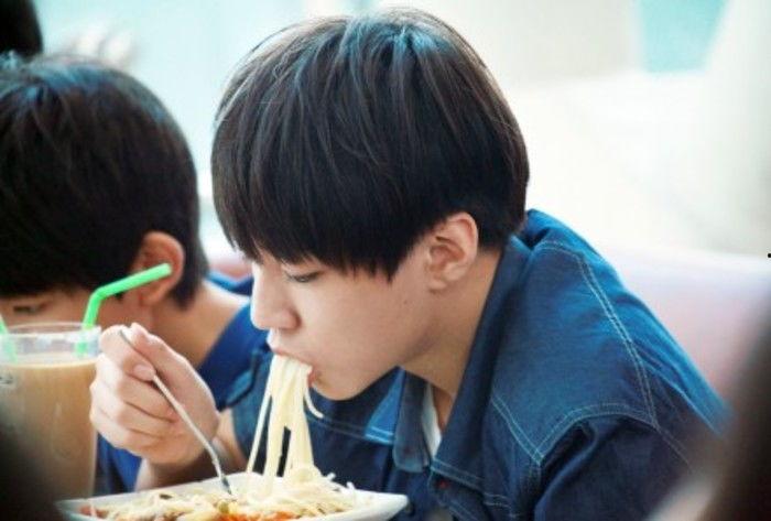 娛樂圈吃瓜王俊凱圖片,娛樂圈“瓜王”形象再升級