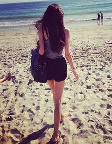 娛樂(lè)吃瓜醬背影頭像女,揭秘娛樂(lè)吃瓜醬背后的神秘女生