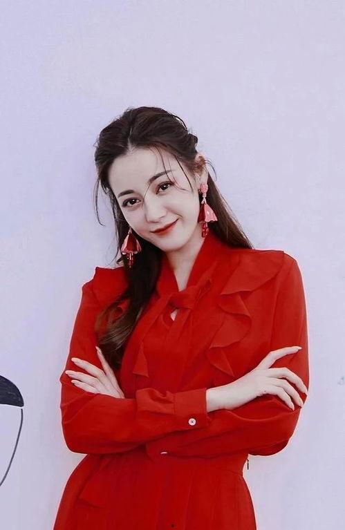 娛樂吃瓜君迪麗熱巴,娛樂圈的瓜王，揭秘明星背后的故事