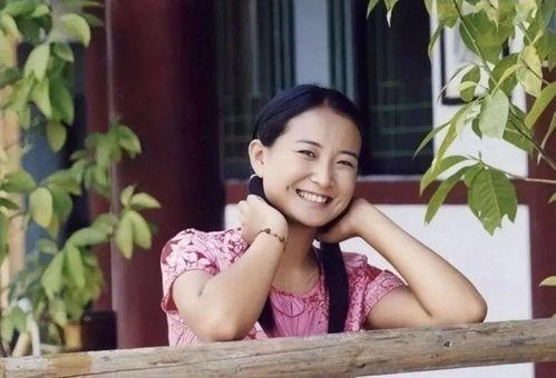 娛樂吃瓜醬賈玲,娛樂吃瓜界的“瓜王”，揭秘娛樂圈幕后故事