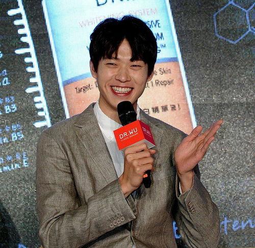 娛樂圈吃瓜小組名單公布,揭秘明星幕后故事，揭秘娛樂圈真相