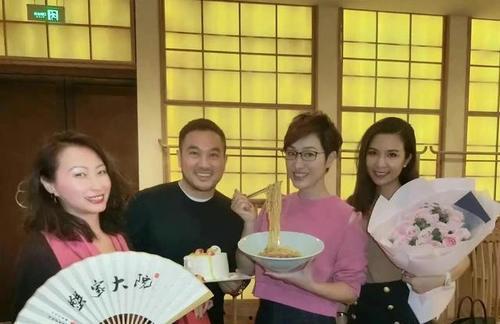 娛樂(lè)圈頂流吃瓜,揭秘幕后真相與情感糾葛