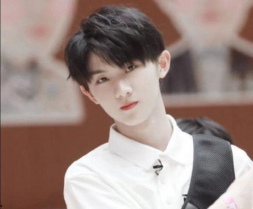 黃明昊娛樂圈吃瓜,揭秘明星幕后故事