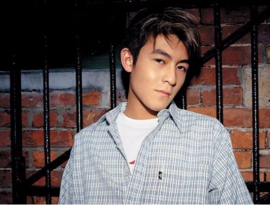 娛樂(lè)圈也吃瓜吳亦凡,吳亦凡事件引發(fā)全民吃瓜熱潮